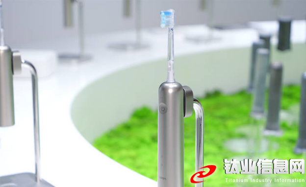 徕芬IFA 2024首发：钛合金电动牙刷